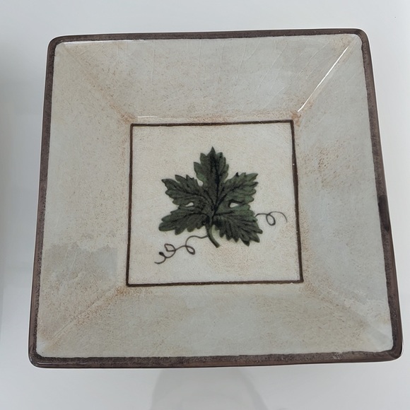 Williams-Sonoma Square Leaf Italian Pasta Bowls - Set of 2 - Picture 2 of 11